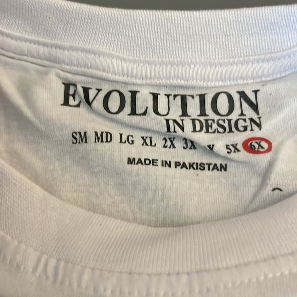 Colorful Worldwide Graphic T-Shirt size 6X made by EVOLUTION brand - Picture 2 of 6